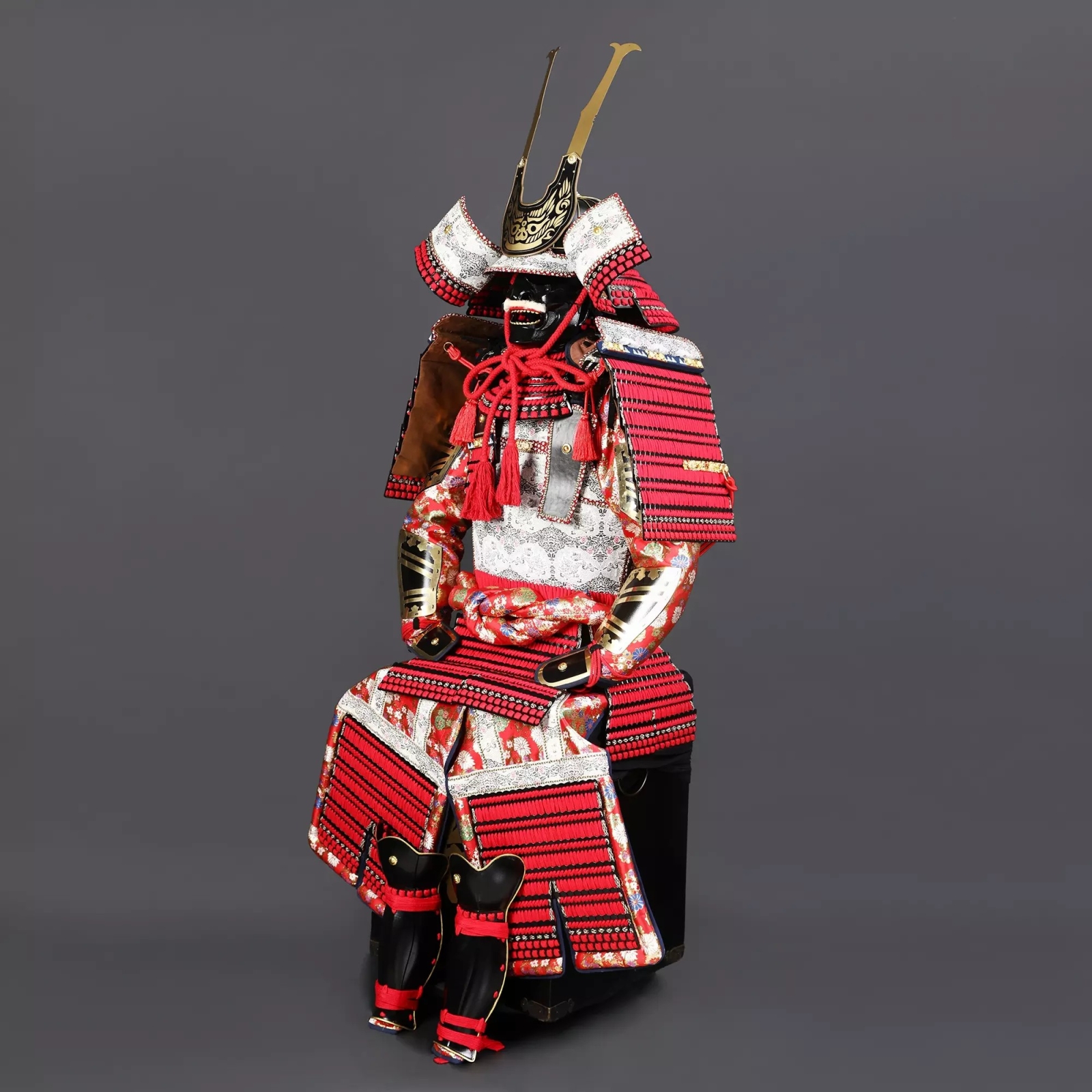 Tướng Quân Minamoto no Yoshitsune 